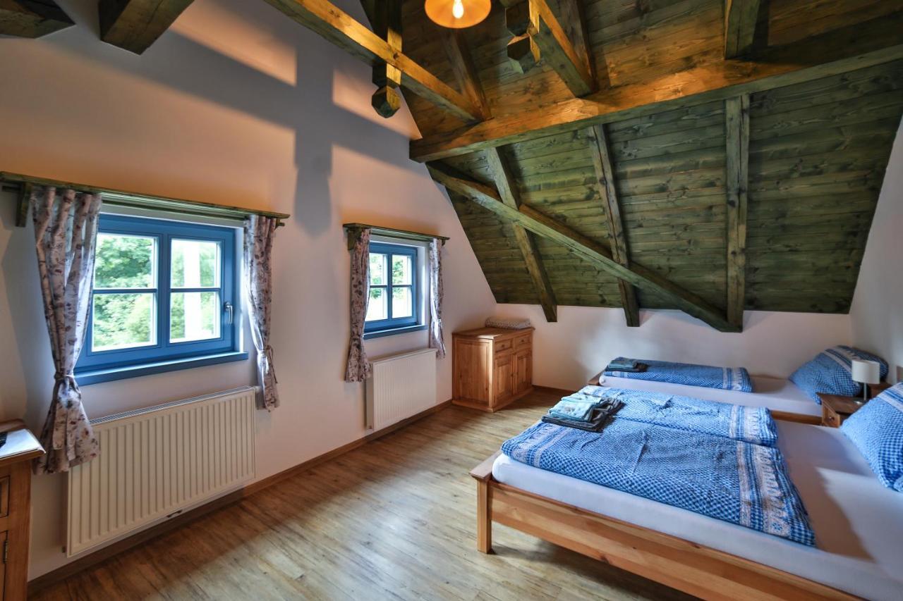 Roubenka U Zvonicky Villa Cejle Exterior photo